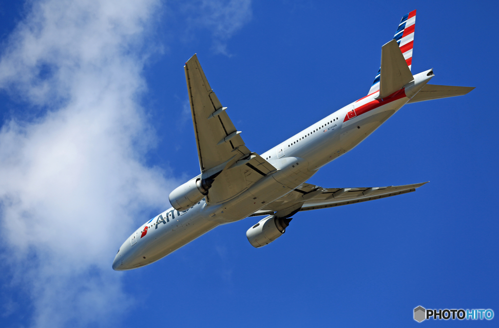 「青空」 American 777-223 N794AN離陸