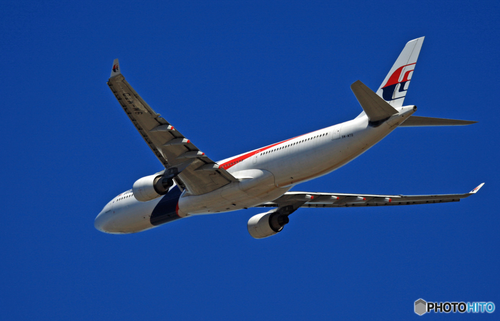 離陸 malaysir A330-323 9M-MTD