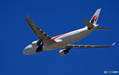離陸 malaysir A330-323 9M-MTD
