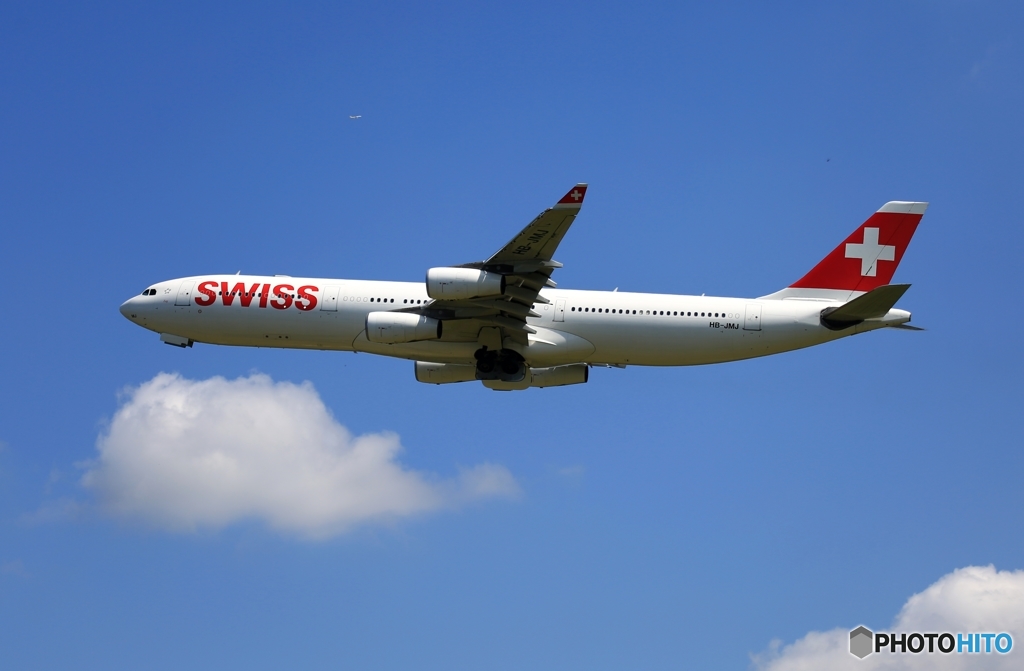 SWISS A340-313  出発　