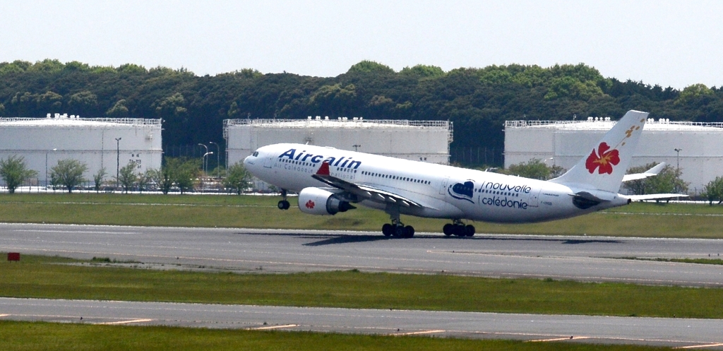 エアカラン航空　A330