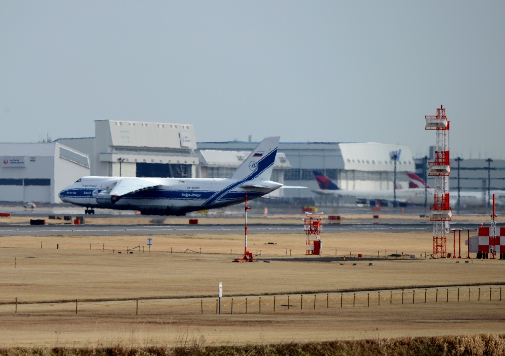アントノフ　An-124 (1)