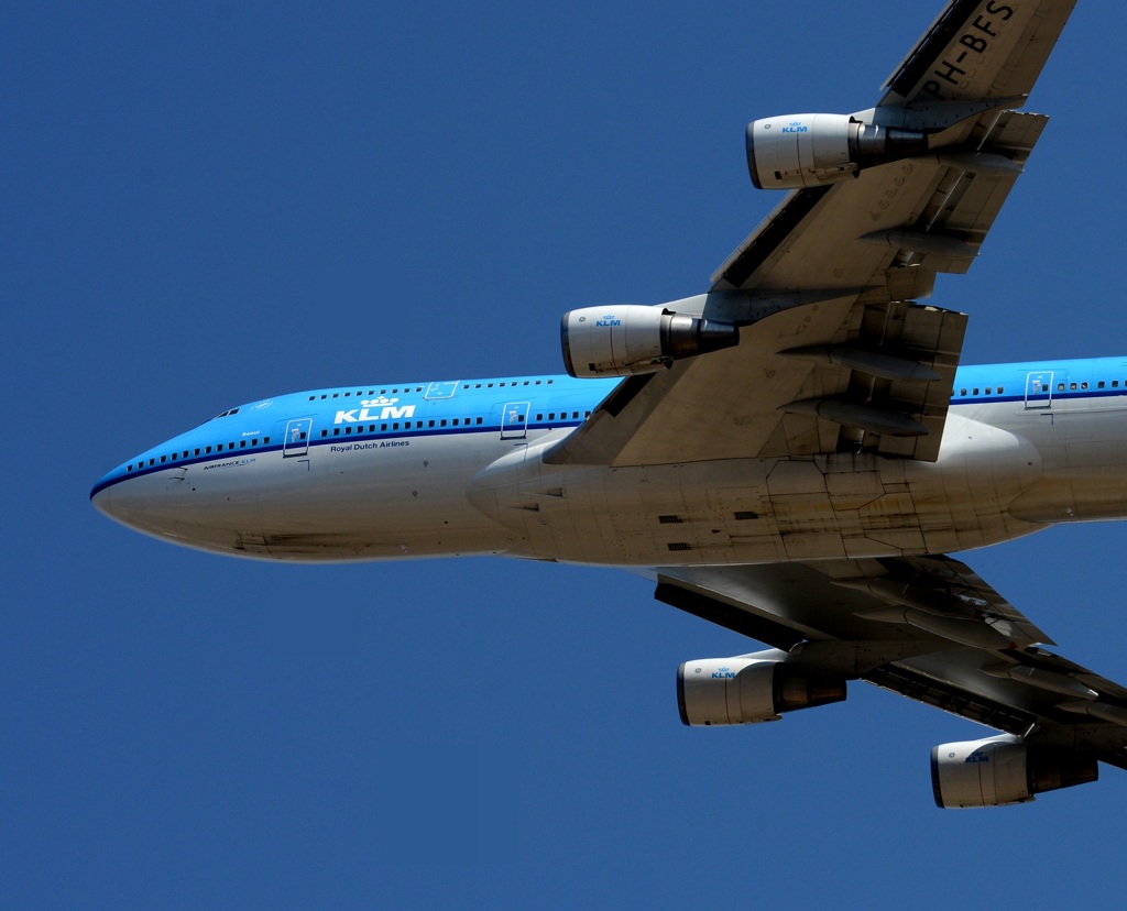 KLM 747-400 上下対比