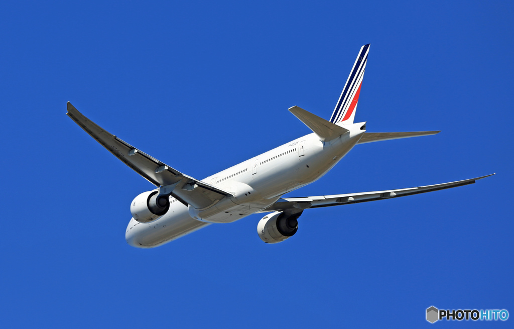 Air France 777-328 F-GSQY 出発 