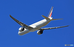 Air France 777-328 F-GSQY 出発 