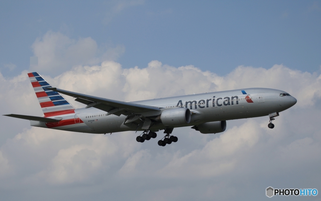 American 777-223 着地前