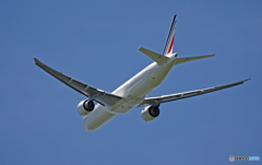 出発 Air France 777-328 F-GSQA