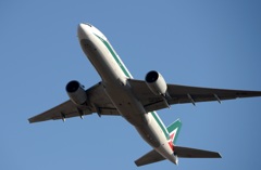 Alitalia  777-243 