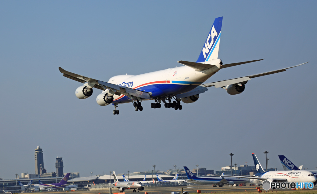 着陸 NCA 747-8KZF JA11KZ