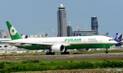 離陸 EVA 777-35E