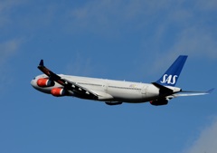スカンジナビア航空 A340-313X 