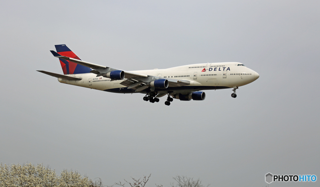 着陸 DELTA 747-400 N670US