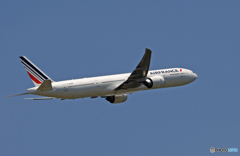 出発 Air France 777-328 F-GSQM