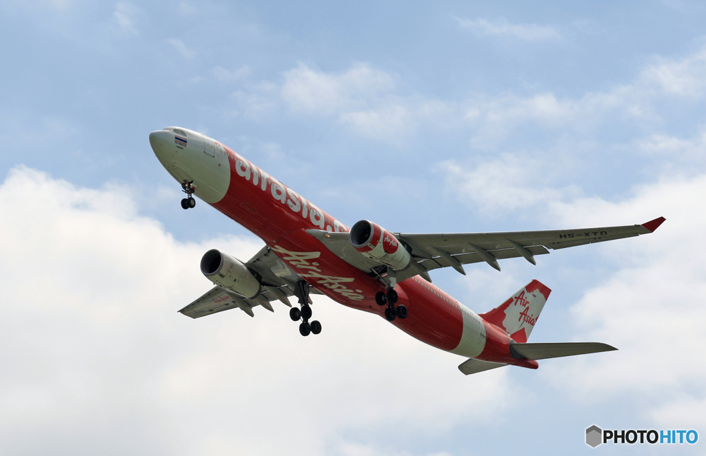 出発 Air Asia A330-343 HS-XTD