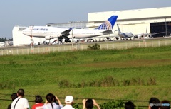 UNITED 747-400  到着　