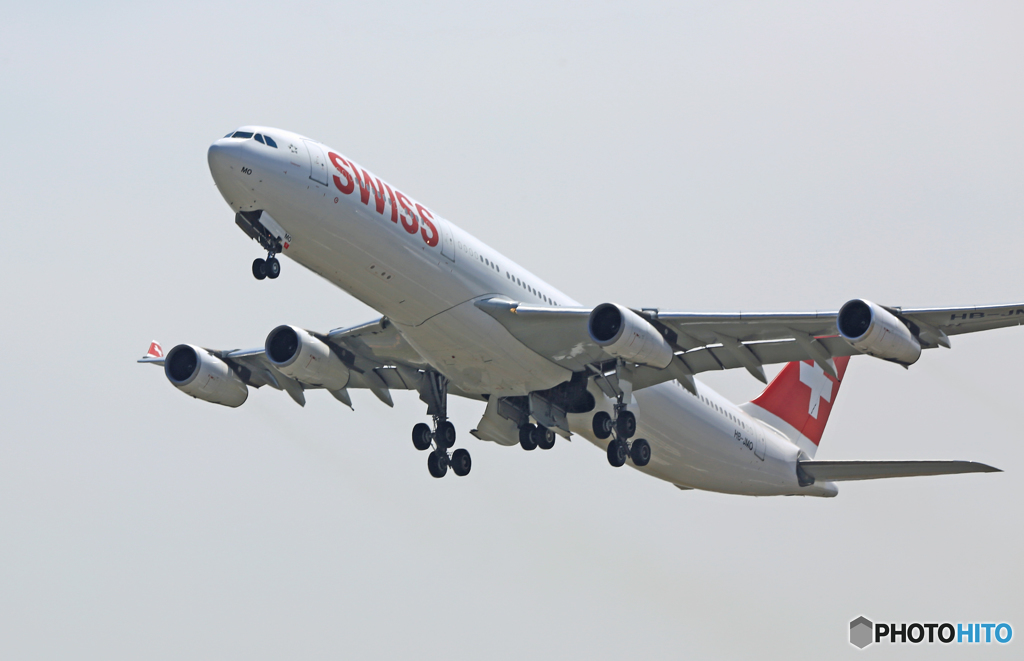  離陸 SWISS A340-313 HB-JMO