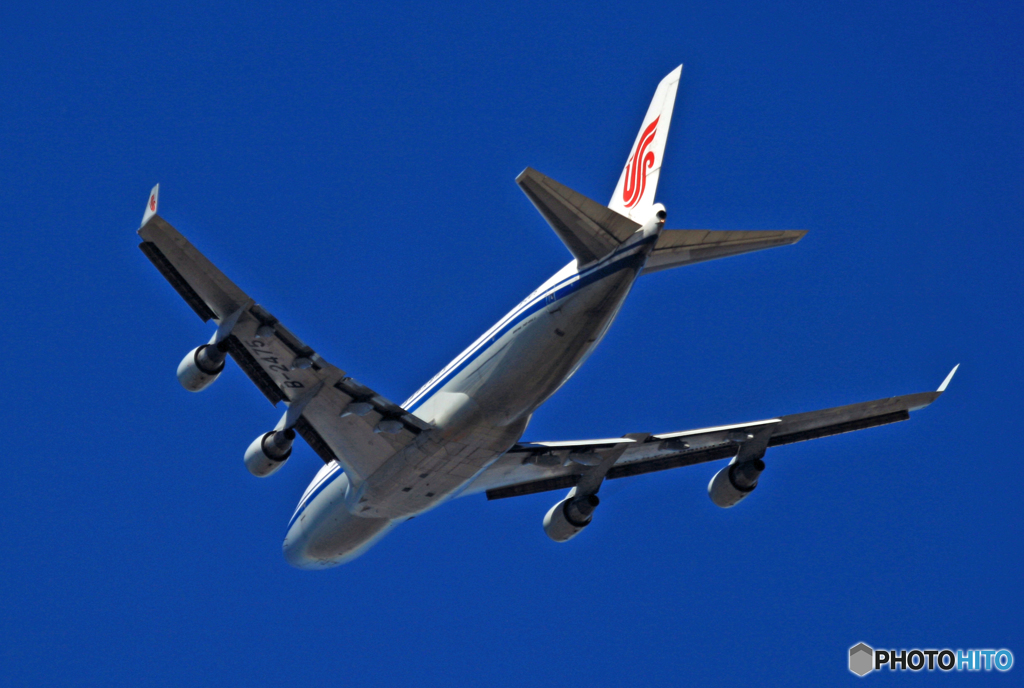 飛び立ち　CHINA CARGO 747-4FTF B2475