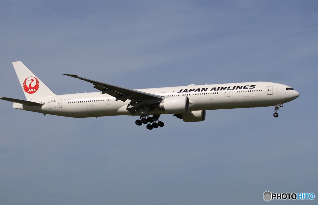 到着　JAL 777-346ER