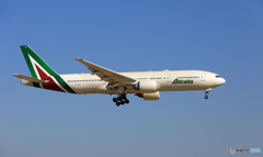 ☀Alitalia 777-243 EI-DBL 着陸 