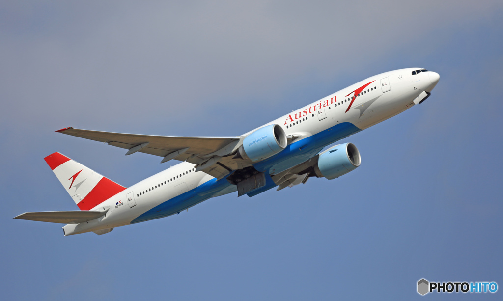 離陸　Austrian 777-2Z9 OE-LPB