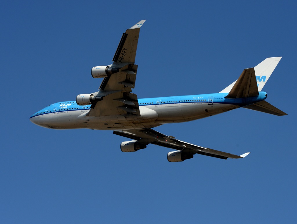 KLM Royal Dutch 747-400 飛び立ち