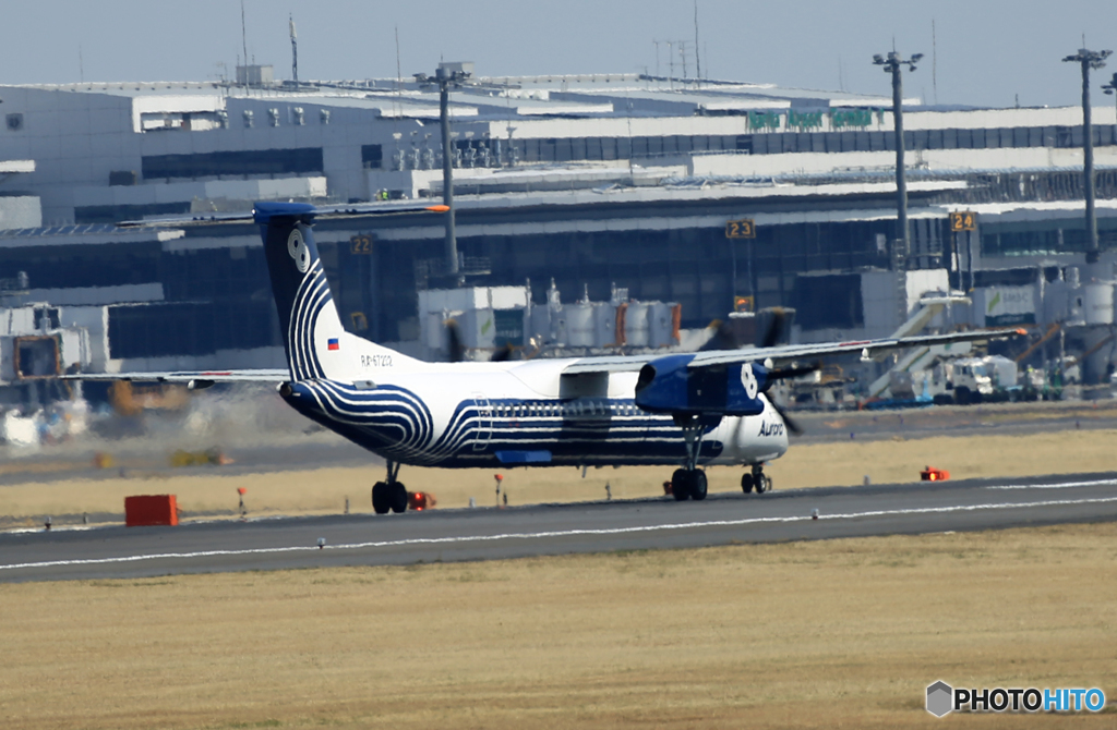 「はれー」 Aurora DHC-8 RA-67252 離陸