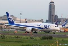 出発　ANA 787-8　