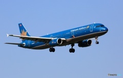 到着　vietnam A321-231 VN-A334