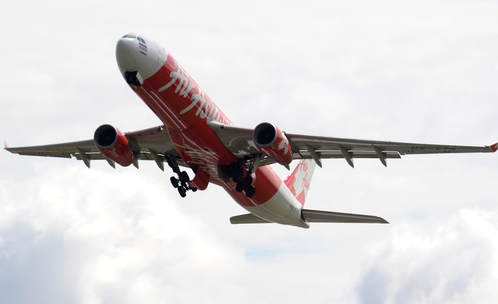 離陸（416）Air Asia A330-343 