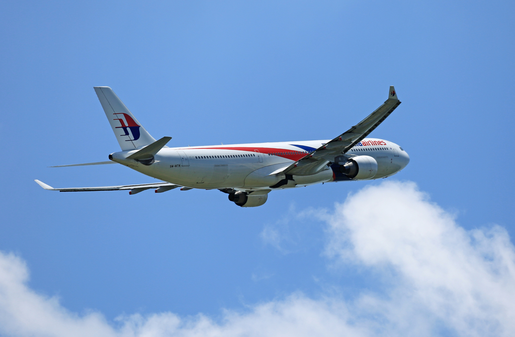 出発 malaysir A330-323 9M-MTN