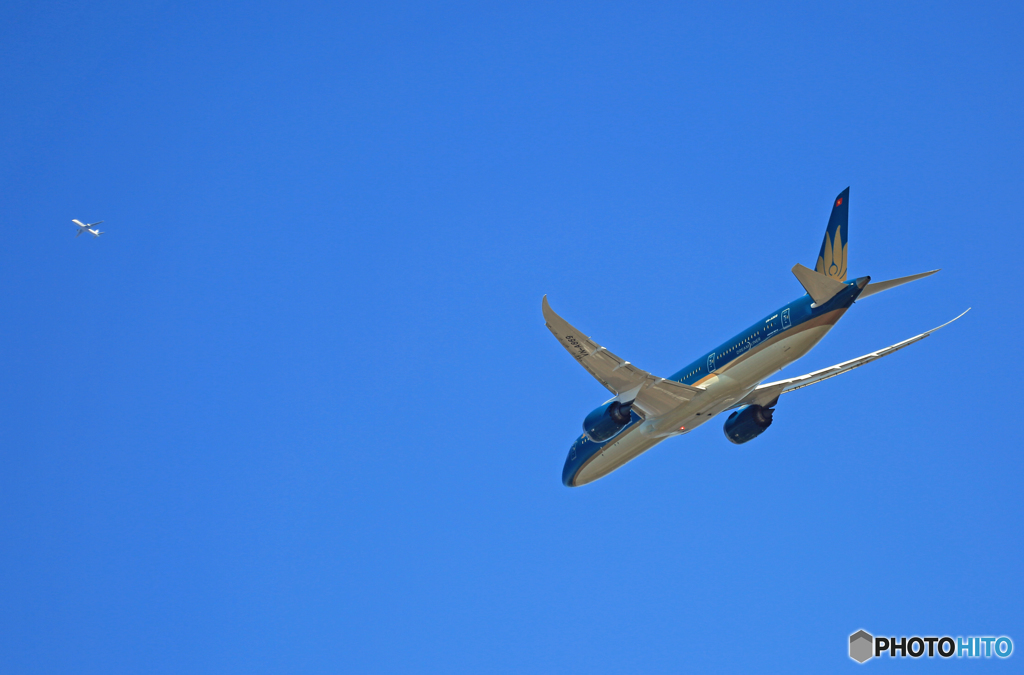 「W離陸」 Vietnam 787-9 VN-A869+