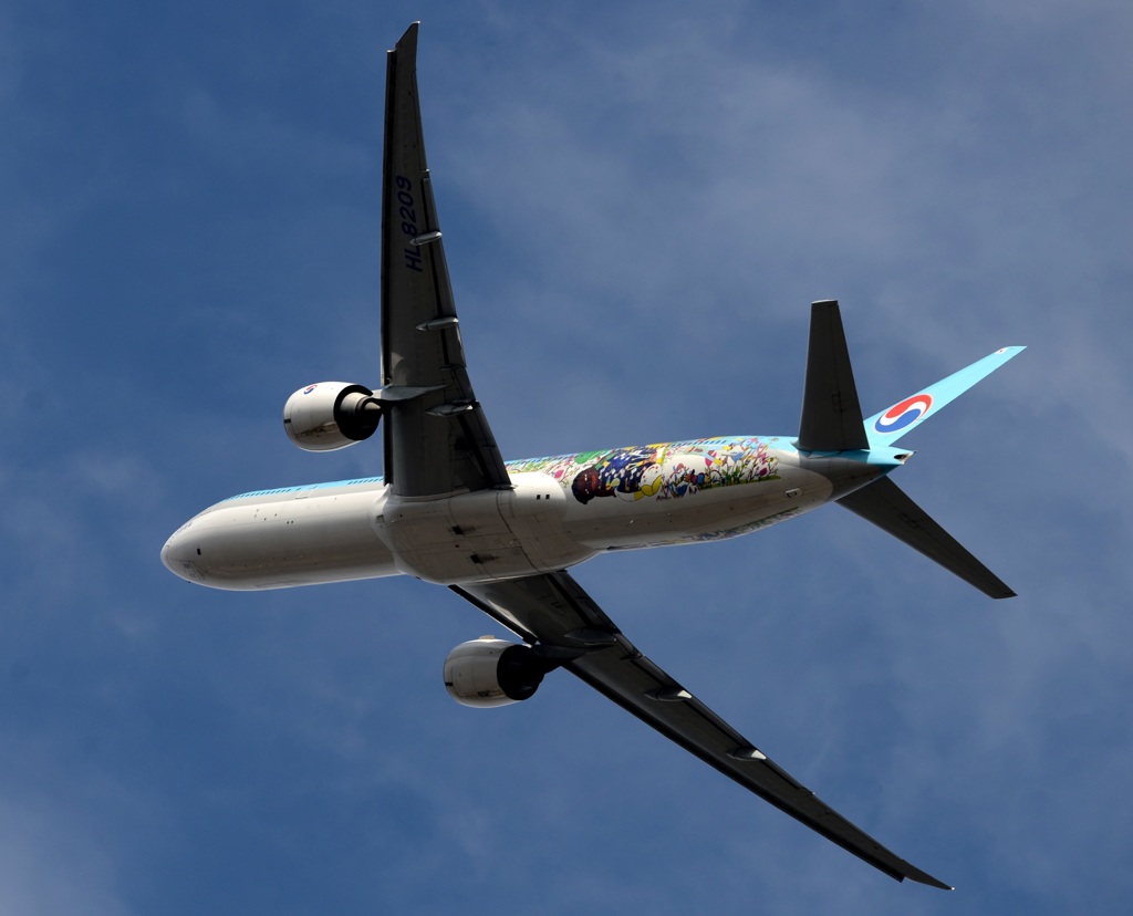 KOREAN 777-300  飛び立ち
