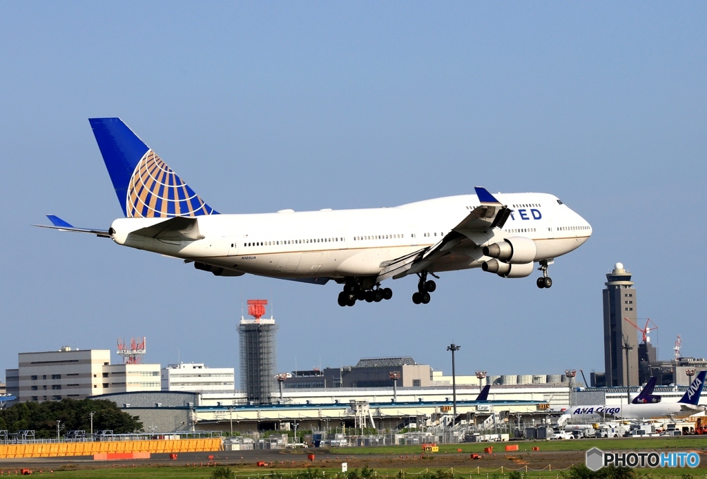 到着　UNITED 747-400