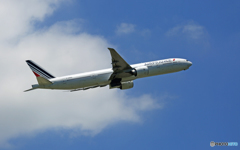 飛行 AIR FRANCE 777-328 F-GZNA