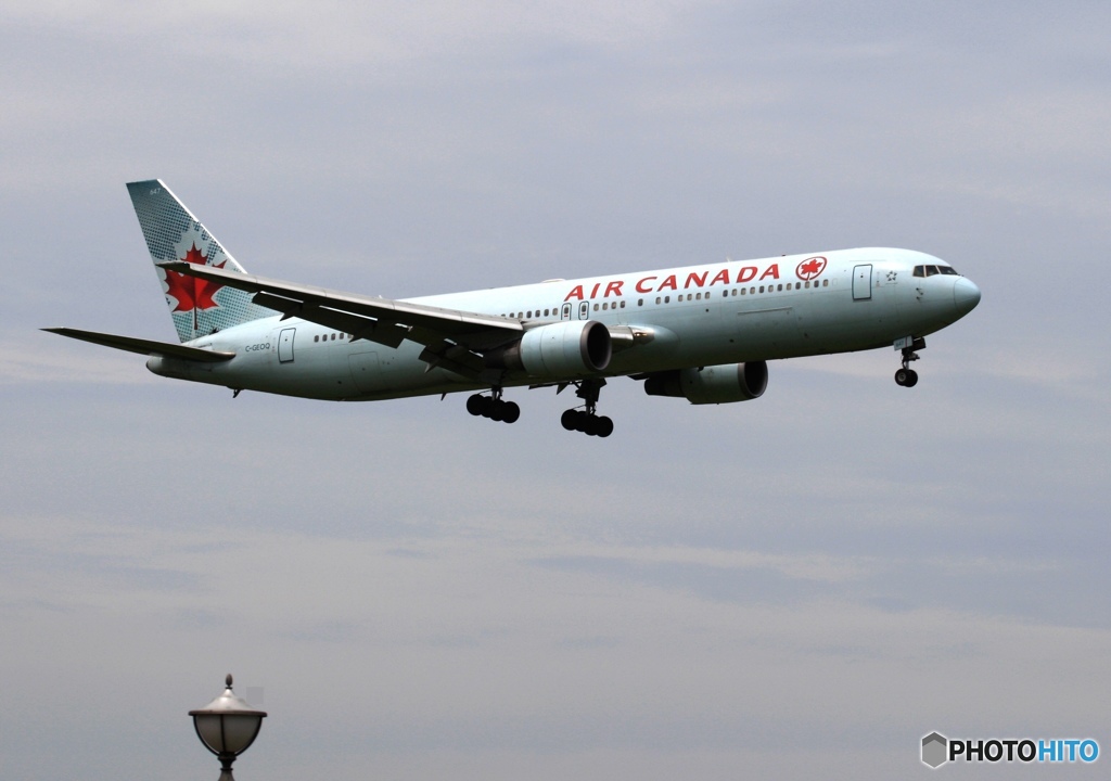 Air Canada 767-375 到着　