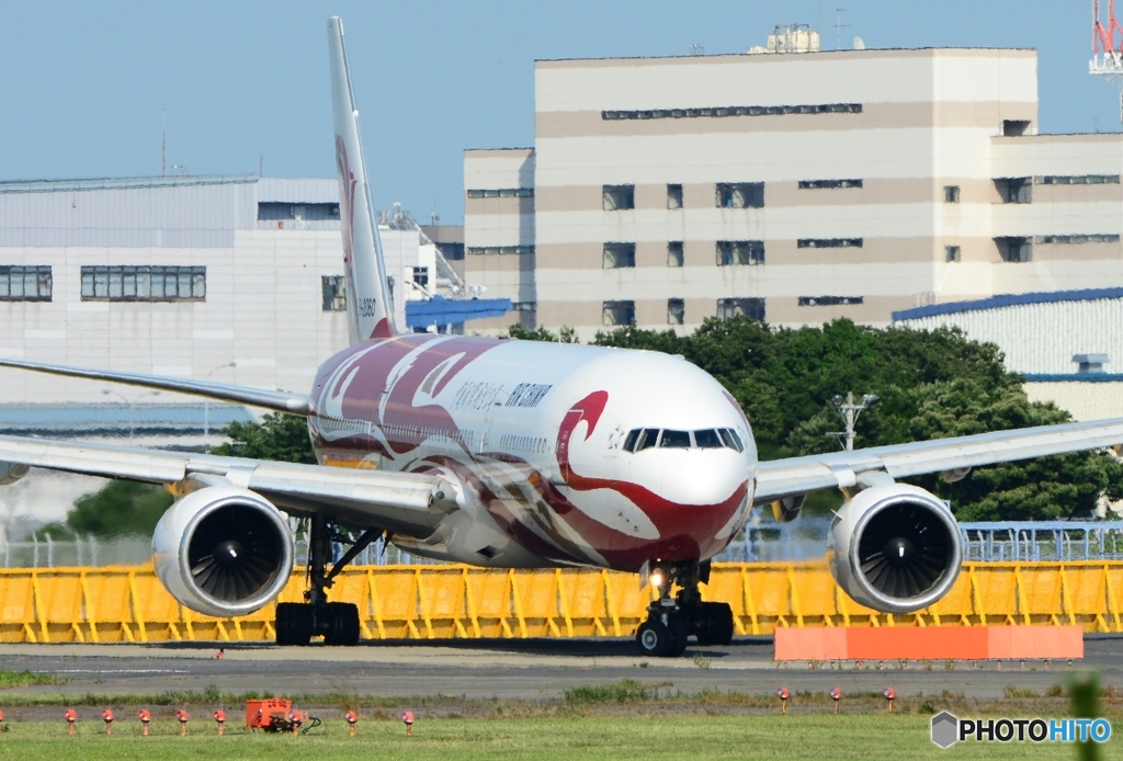 離陸 Air China 777-2J6