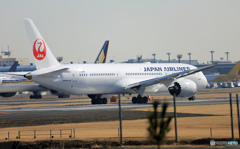 「☁」JAL 787-9 JA865J 出発 