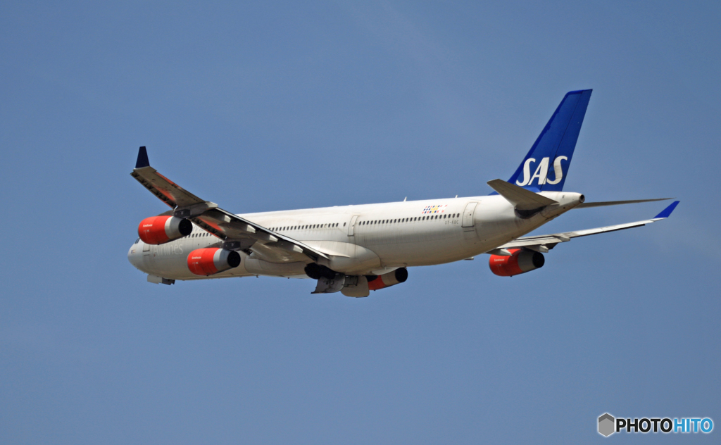 離陸 SAS A340-313 OY-KBC