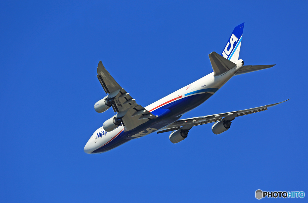 「青い空」が一番 NCA 747-8KZF JA13KZ