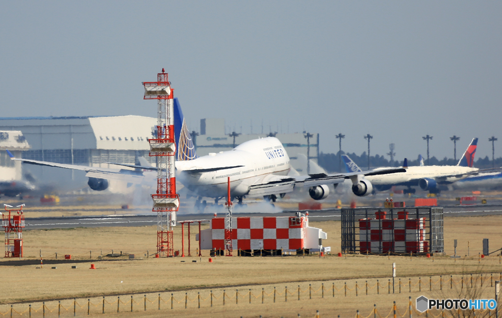 「良い天気」 UNITED 747-400 N118UA Landing