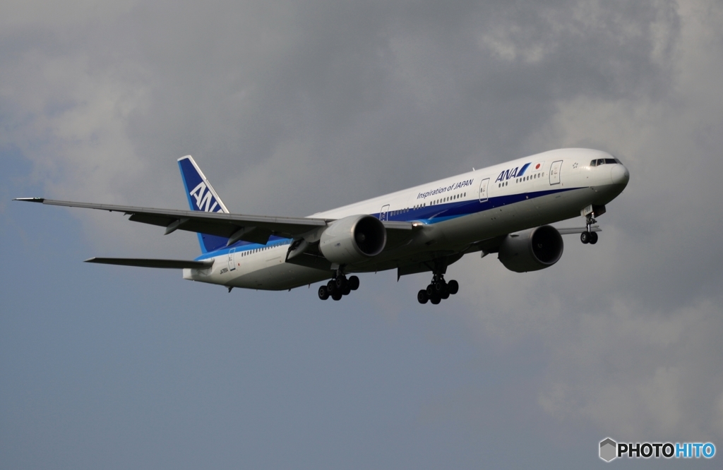 ANA 777-381 到着　