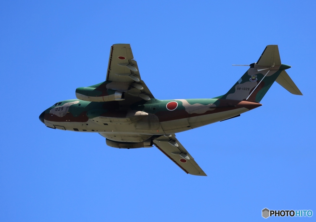 ☮　休憩タイム（225）✈入間航空祭 Ｃ－１お腹