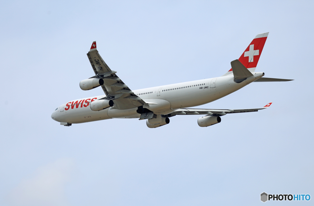 「すかい」 SWISS A340-313 HB-JMC 離陸
