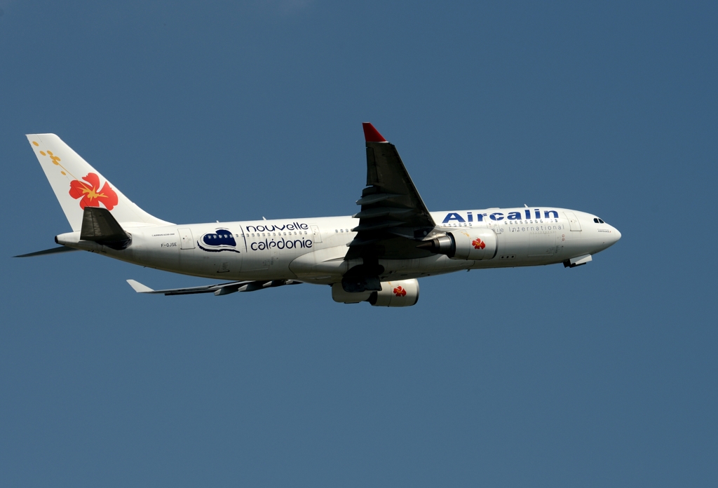 離陸（269）Air Calin A330-200 