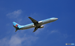 離陸 KOREAN B737 HL7724