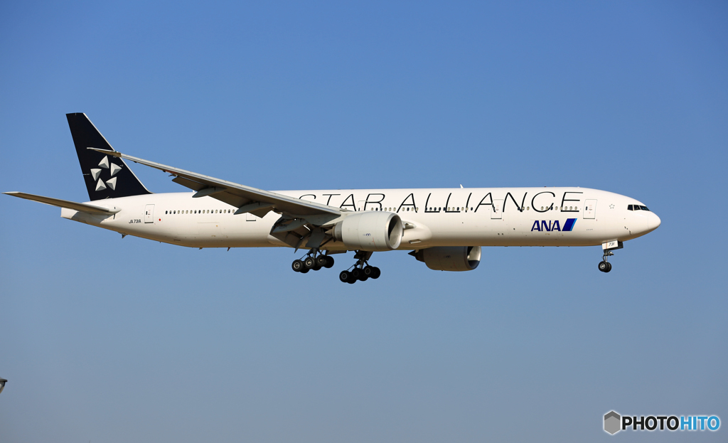 到着 ANA STAR 777-381 JA731A