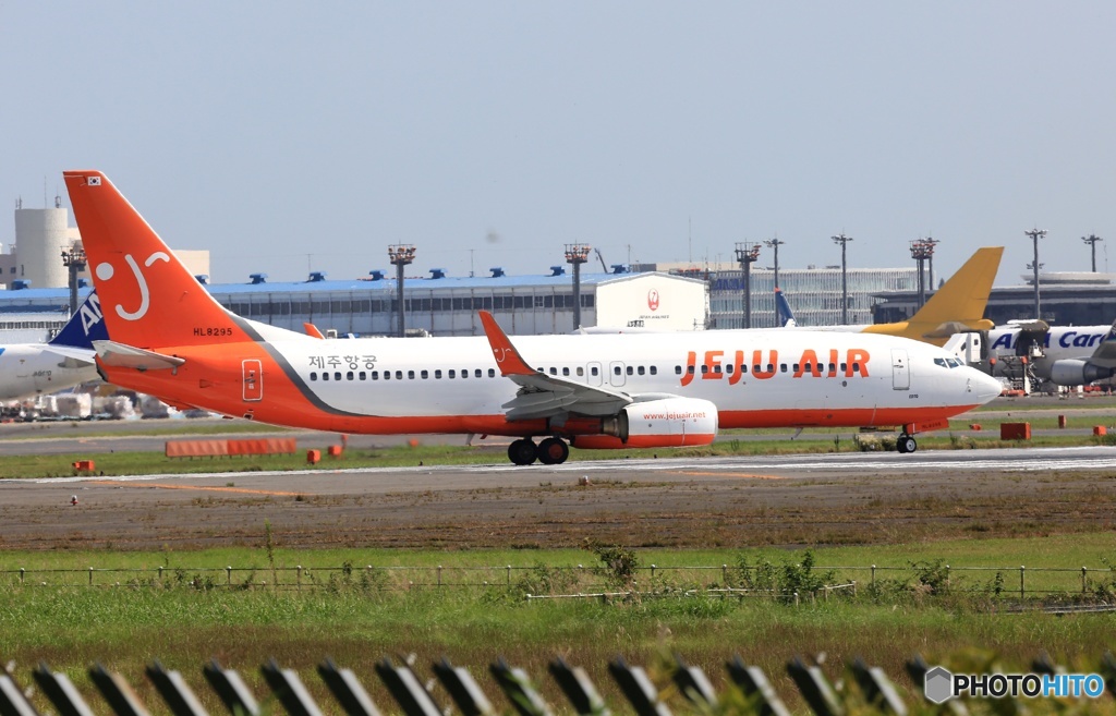 出発　JEJU AIR 737-8Q8 HL8295
