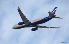 着陸  AEROFLOT A330-343 VQ-BOZ