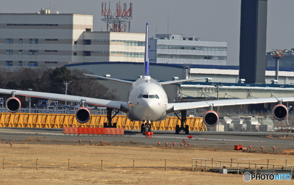 出発 SAS A340-313 OY-KBI