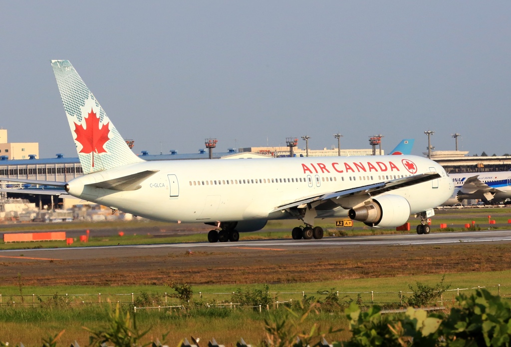 Air Canada 767-375 C-GLCA 出発　